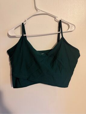 YPB Cross Front sculptLUX Sports Bra
